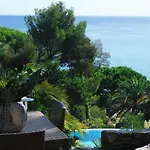 Hotel Lou Trelus Sainte-Maxime