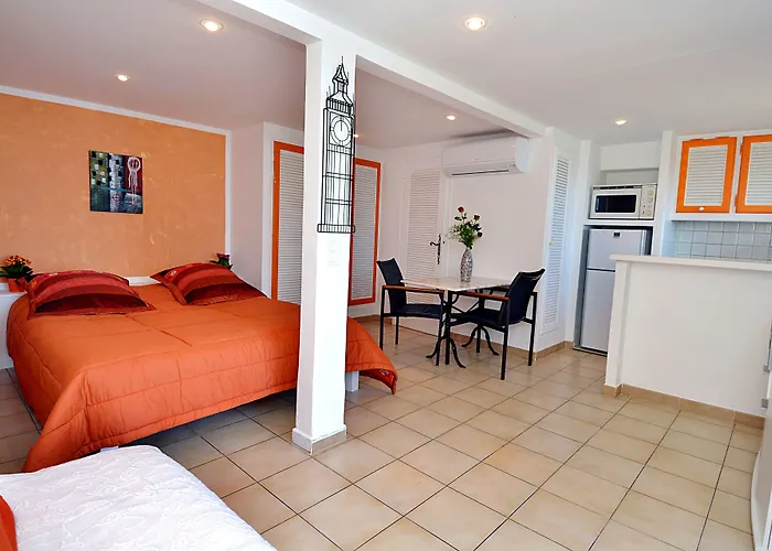 Hotel Lou Trelus Sainte-Maxime